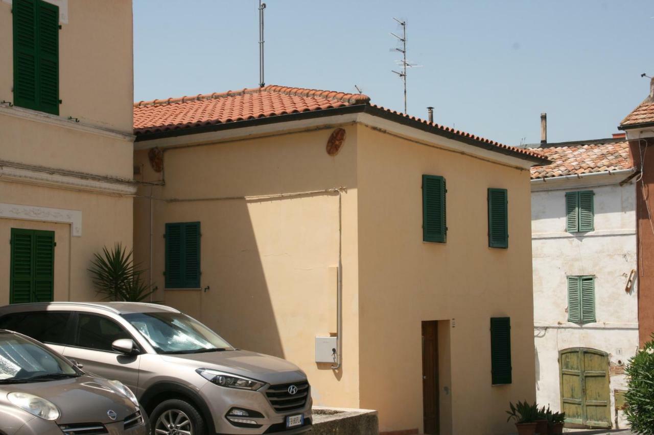 Apartamento Borgo Antico Montemarciano Exterior foto